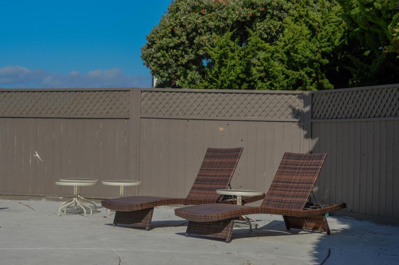 Sea Breeze Inn - San Simeon Eksteriør bilde